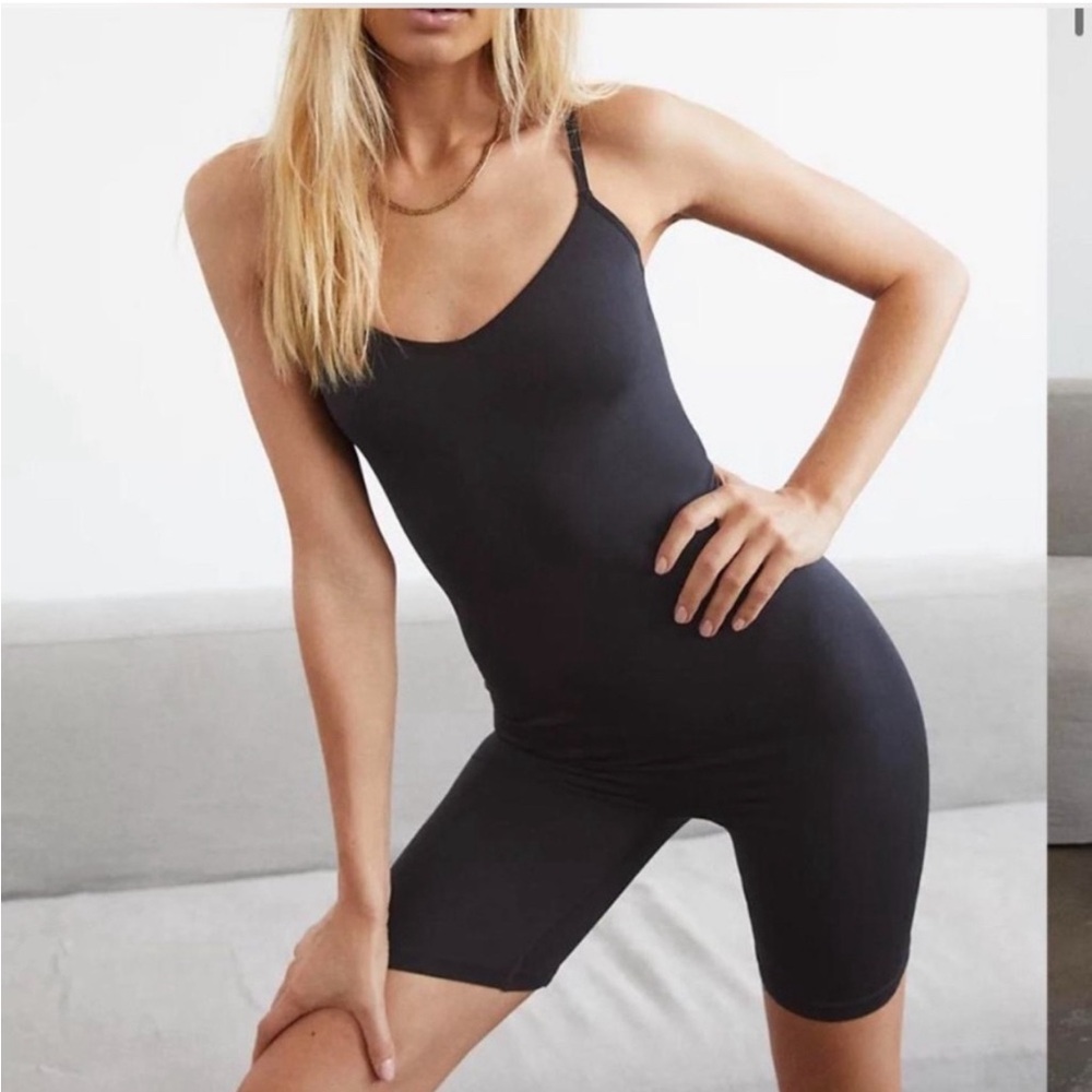Babaton Ariel Seamless one piece short